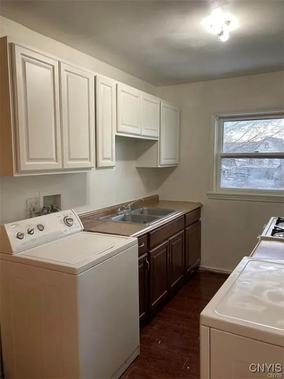 318 Stone Street, Watertown City, New York 13601, Watertown City, New York 13601, 4 Bedrooms Bedrooms, 7 Rooms Rooms,1 BathroomBathrooms,Residential Lease,For Rent,318 Stone Street, Watertown City, New York 13601,0,S1649299