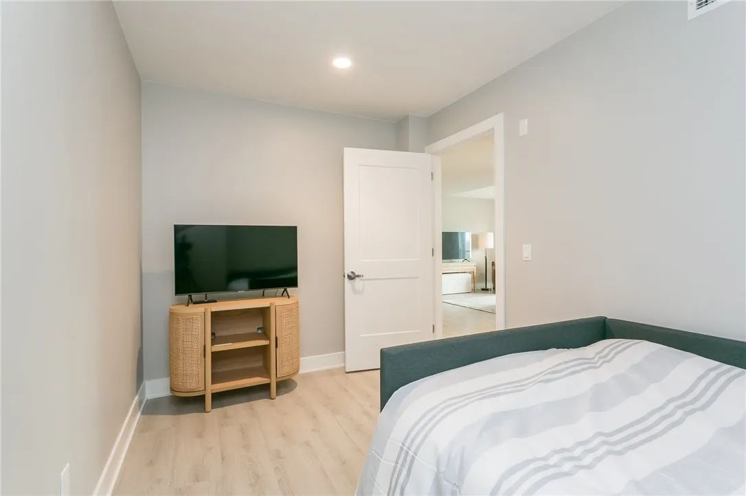 205 Lakeshore Drive 508, Canandaigua City, New Yor, Canandaigua City, New York 14424, 2 Bedrooms Bedrooms, 5 Rooms Rooms,1 BathroomBathrooms,Residential Lease,For Rent,205 Lakeshore Drive 508, Canandaigua City, New Yor,0,R1649293