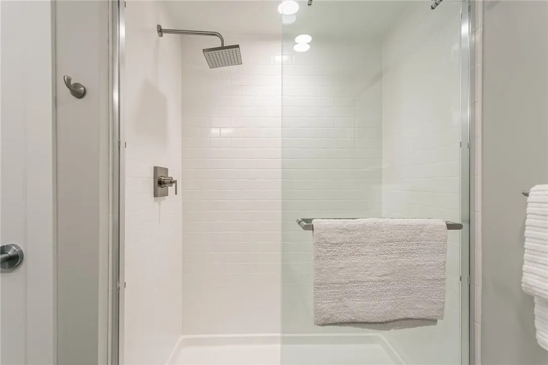 205 Lakeshore Drive 508, Canandaigua City, New Yor, Canandaigua City, New York 14424, 2 Bedrooms Bedrooms, 5 Rooms Rooms,1 BathroomBathrooms,Residential Lease,For Rent,205 Lakeshore Drive 508, Canandaigua City, New Yor,0,R1649293