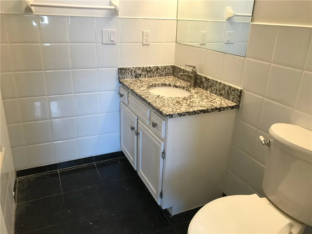 265 Bay Village Drive, Irondequoit, New York 14609, Irondequoit, New York 14609, 2 Bedrooms Bedrooms, 5 Rooms Rooms,2 BathroomsBathrooms,Residential,For Sale,265 Bay Village Drive, Irondequoit, New York 14609,0,R1649289