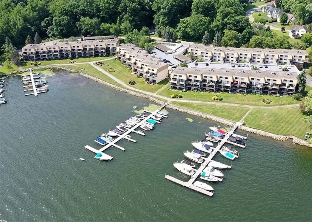 265 Bay Village Drive, Irondequoit, New York 14609, Irondequoit, New York 14609, 2 Bedrooms Bedrooms, 5 Rooms Rooms,2 BathroomsBathrooms,Residential,For Sale,265 Bay Village Drive, Irondequoit, New York 14609,0,R1649289