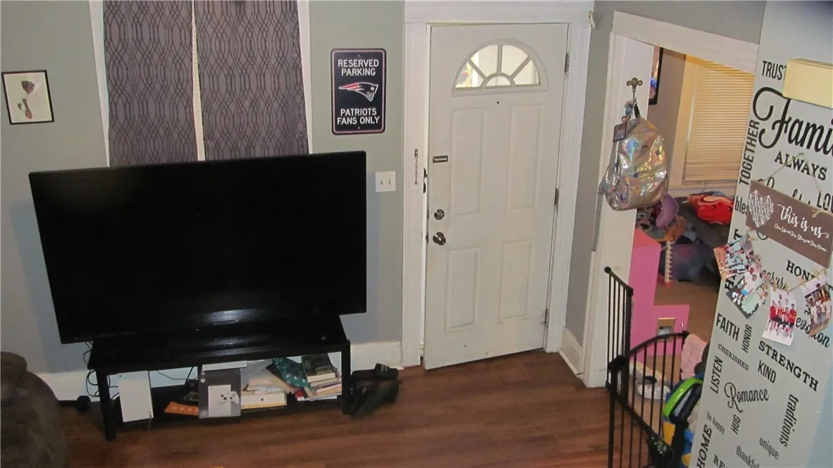 504 Sawyer Street, Rochester, New York 14619, Rochester, New York 14619, 3 Bedrooms Bedrooms, 7 Rooms Rooms,1 BathroomBathrooms,Residential,For Sale,504 Sawyer Street, Rochester, New York 14619,0,R1648243