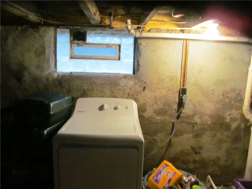 504 Sawyer Street, Rochester, New York 14619, Rochester, New York 14619, 3 Bedrooms Bedrooms, 7 Rooms Rooms,1 BathroomBathrooms,Residential,For Sale,504 Sawyer Street, Rochester, New York 14619,0,R1648243