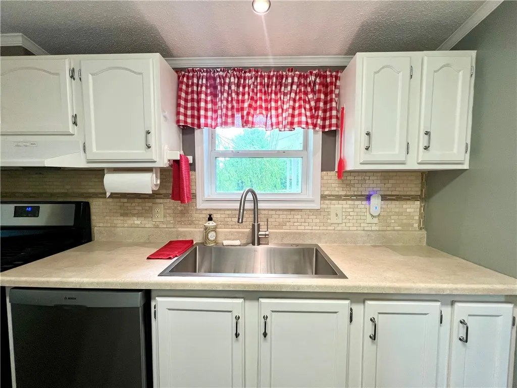 1921 Ray Roberts Road, Reading, New York 14891, Reading, New York 14891, 3 Bedrooms Bedrooms, 8 Rooms Rooms,2 BathroomsBathrooms,Residential,For Sale,1921 Ray Roberts Road, Reading, New York 14891,0,R1649311