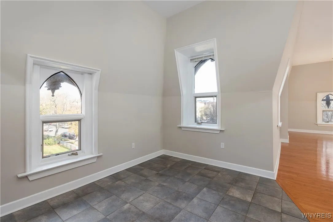 414 Franklin Street 3, Buffalo, New York 14202, Buffalo, New York 14202, 1 Bedroom Bedrooms, 4 Rooms Rooms,1 BathroomBathrooms,Residential Lease,For Rent,414 Franklin Street 3, Buffalo, New York 14202,0,B1649261