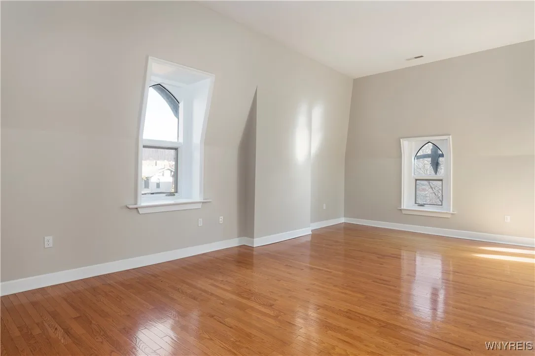414 Franklin Street 3, Buffalo, New York 14202, Buffalo, New York 14202, 1 Bedroom Bedrooms, 4 Rooms Rooms,1 BathroomBathrooms,Residential Lease,For Rent,414 Franklin Street 3, Buffalo, New York 14202,0,B1649261