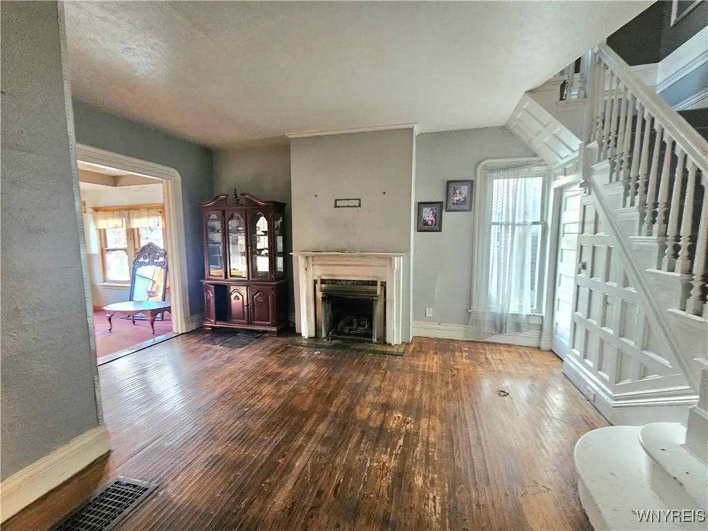 174 Fletcher Street, Tonawanda, New York 14150, Tonawanda, New York 14150, 5 Bedrooms Bedrooms, ,2 BathroomsBathrooms,Residential,For Sale,174 Fletcher Street, Tonawanda, New York 14150,0,B1649228