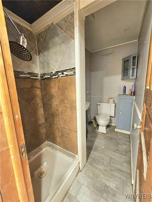 174 Fletcher Street, Tonawanda, New York 14150, Tonawanda, New York 14150, 5 Bedrooms Bedrooms, ,2 BathroomsBathrooms,Residential,For Sale,174 Fletcher Street, Tonawanda, New York 14150,0,B1649228