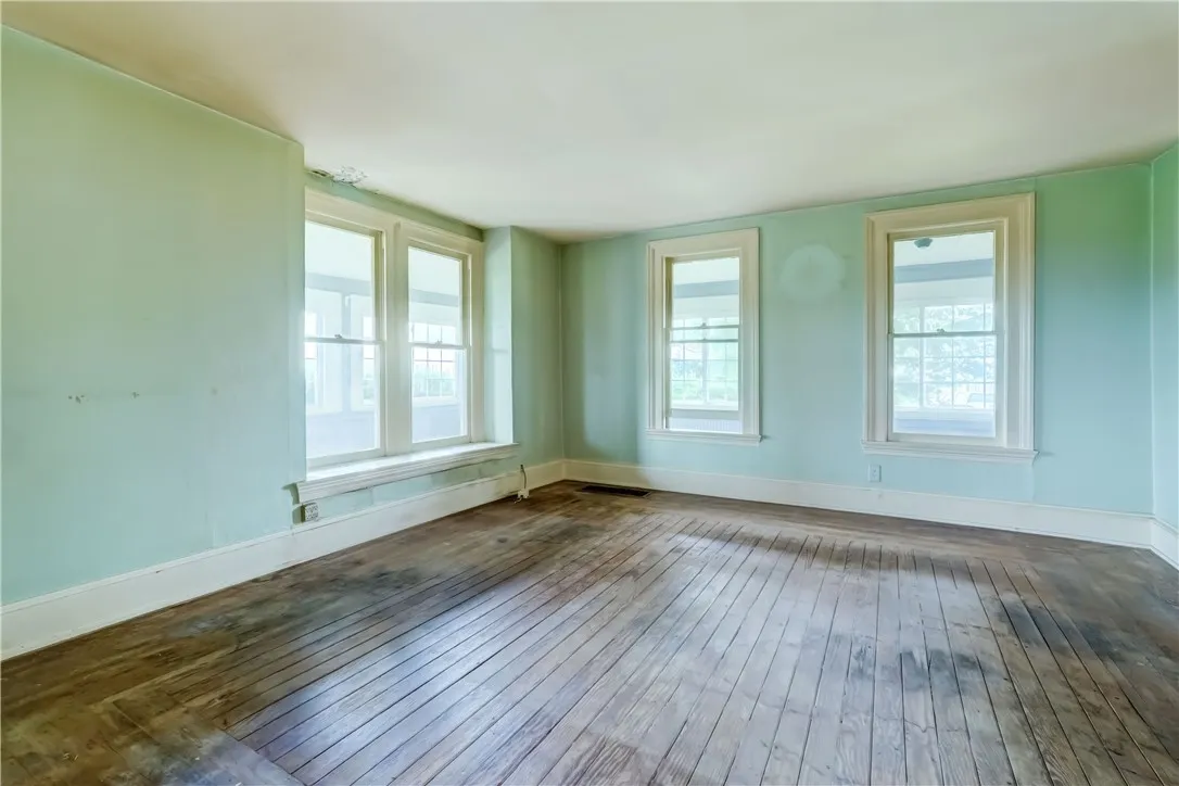 1621 Bragg Street, Lima, New York 14485, Lima, New York 14485, 4 Bedrooms Bedrooms, 10 Rooms Rooms,2 BathroomsBathrooms,Residential,For Sale,1621 Bragg Street, Lima, New York 14485,0,R1648996