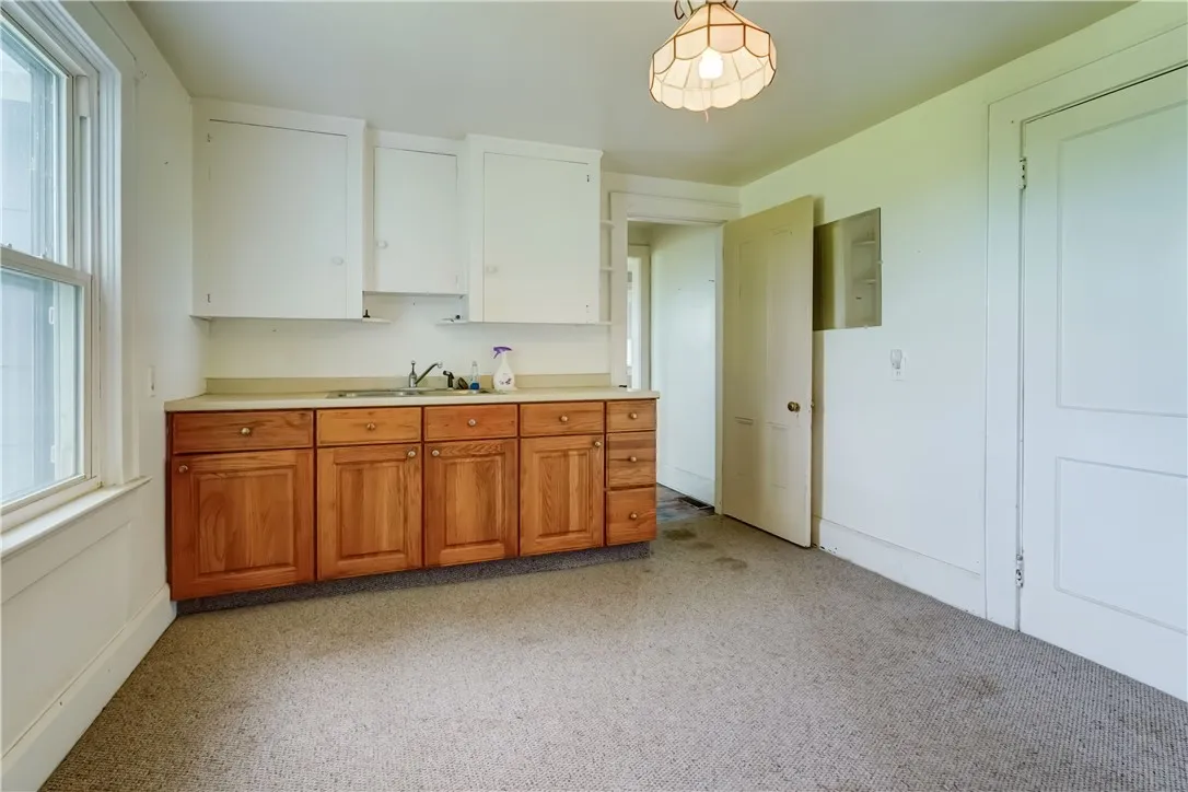 1621 Bragg Street, Lima, New York 14485, Lima, New York 14485, 4 Bedrooms Bedrooms, 10 Rooms Rooms,2 BathroomsBathrooms,Residential,For Sale,1621 Bragg Street, Lima, New York 14485,0,R1648996