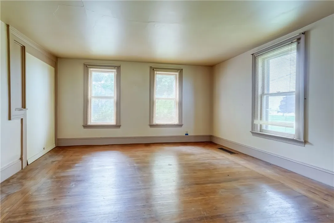 1621 Bragg Street, Lima, New York 14485, Lima, New York 14485, 4 Bedrooms Bedrooms, 10 Rooms Rooms,2 BathroomsBathrooms,Residential,For Sale,1621 Bragg Street, Lima, New York 14485,0,R1648996