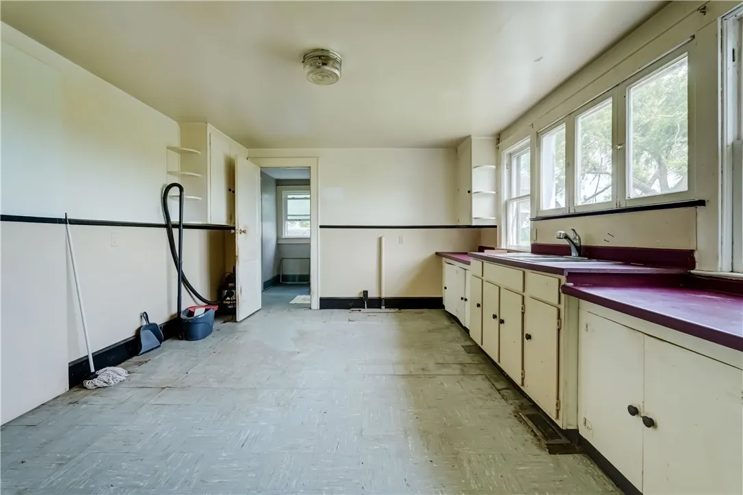 1621 Bragg Street, Lima, New York 14485, Lima, New York 14485, 4 Bedrooms Bedrooms, 10 Rooms Rooms,2 BathroomsBathrooms,Residential,For Sale,1621 Bragg Street, Lima, New York 14485,0,R1648996