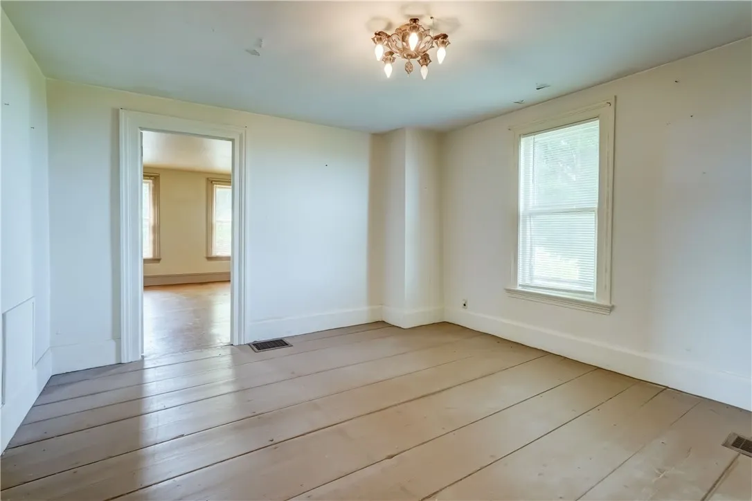 1621 Bragg Street, Lima, New York 14485, Lima, New York 14485, 4 Bedrooms Bedrooms, 10 Rooms Rooms,2 BathroomsBathrooms,Residential,For Sale,1621 Bragg Street, Lima, New York 14485,0,R1648996