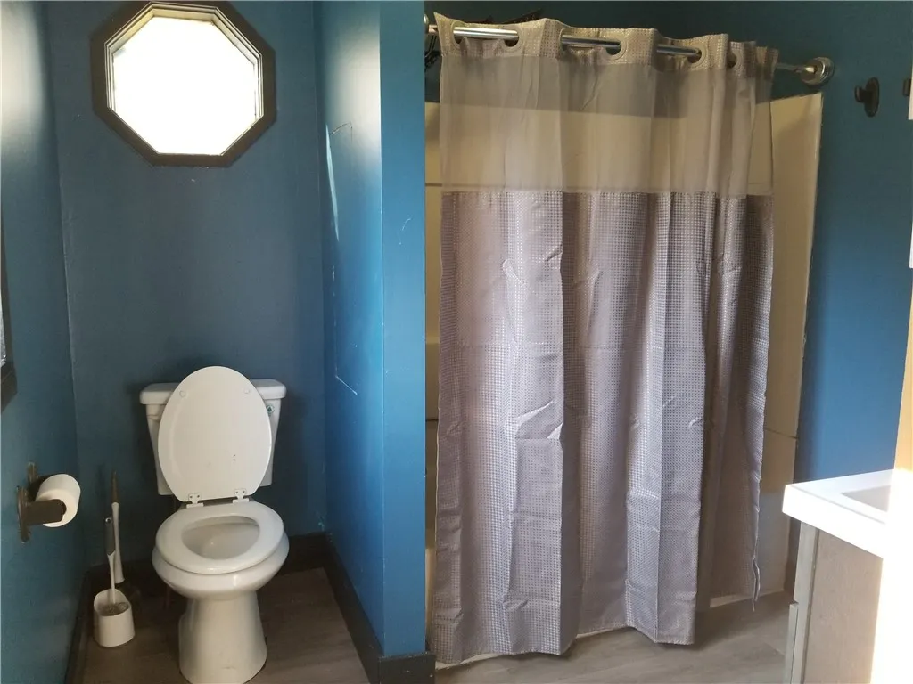 52 Eagle Street, Mt Morris, New York 14510, Mt Morris, New York 14510, 4 Bedrooms Bedrooms, 6 Rooms Rooms,2 BathroomsBathrooms,Residential,For Sale,52 Eagle Street, Mt Morris, New York 14510,0,R1648931