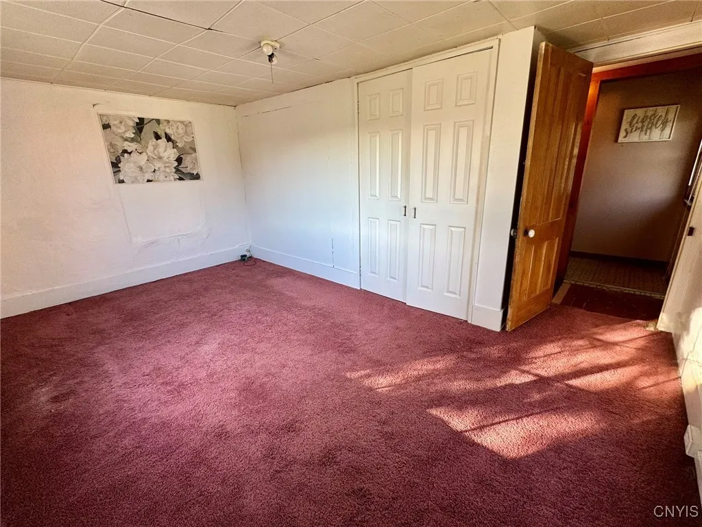 35 Elm Street, Kirkland, New York 13323, Kirkland, New York 13323, 5 Bedrooms Bedrooms, ,3 BathroomsBathrooms,Residential,For Sale,35 Elm Street, Kirkland, New York 13323,0,S1649329