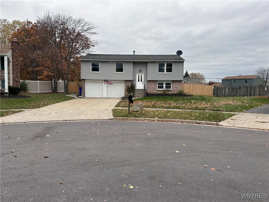 134 Roycroft Drive, West Seneca, New York 14224, West Seneca, New York 14224, 3 Bedrooms Bedrooms, 6 Rooms Rooms,2 BathroomsBathrooms,Residential,For Sale,134 Roycroft Drive, West Seneca, New York 14224,0,B1648789
