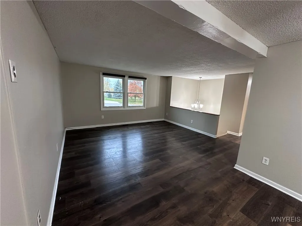 134 Roycroft Drive, West Seneca, New York 14224, West Seneca, New York 14224, 3 Bedrooms Bedrooms, 6 Rooms Rooms,2 BathroomsBathrooms,Residential,For Sale,134 Roycroft Drive, West Seneca, New York 14224,0,B1648789