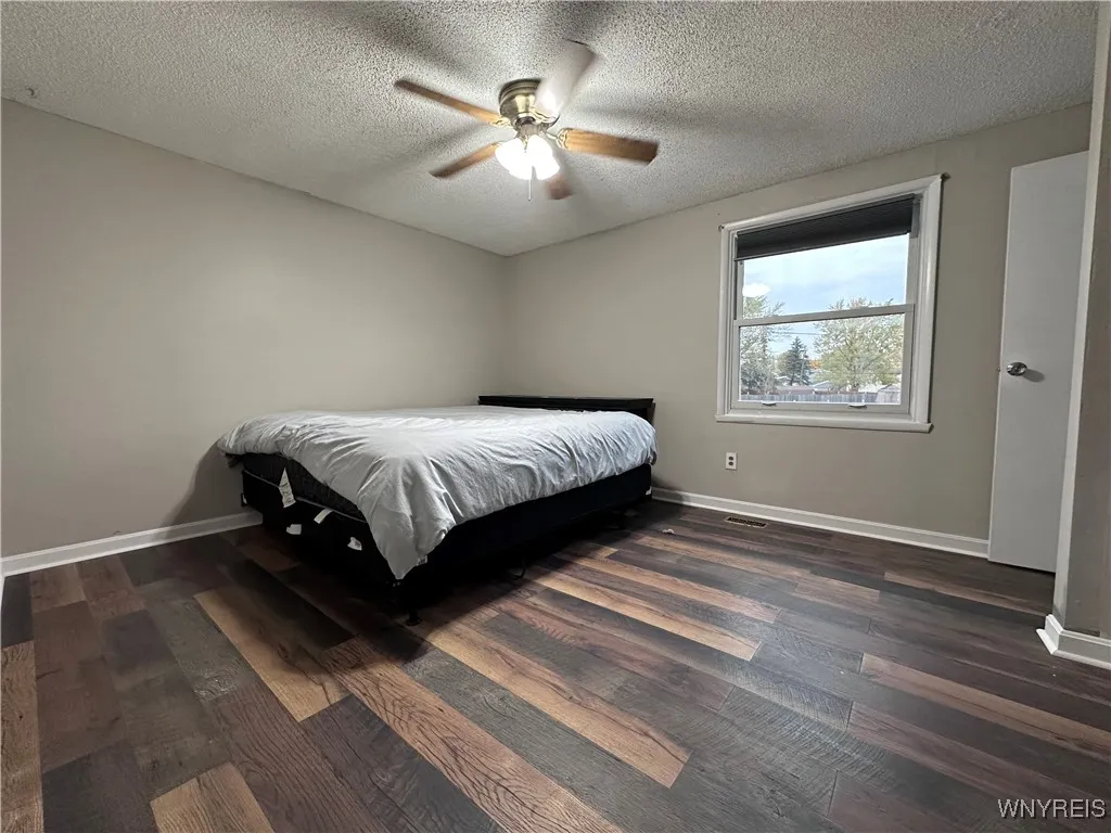 134 Roycroft Drive, West Seneca, New York 14224, West Seneca, New York 14224, 3 Bedrooms Bedrooms, 6 Rooms Rooms,2 BathroomsBathrooms,Residential,For Sale,134 Roycroft Drive, West Seneca, New York 14224,0,B1648789