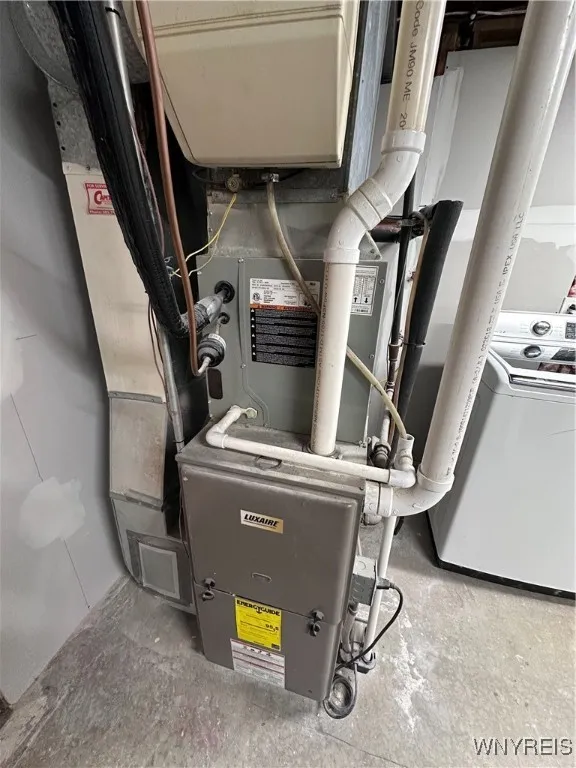 134 Roycroft Drive, West Seneca, New York 14224, West Seneca, New York 14224, 3 Bedrooms Bedrooms, 6 Rooms Rooms,2 BathroomsBathrooms,Residential,For Sale,134 Roycroft Drive, West Seneca, New York 14224,0,B1648789