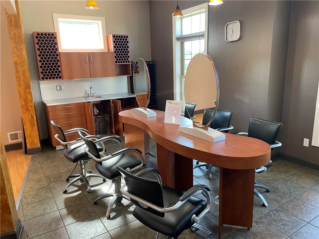 2860 Buffalo Rd, Gates, New York 14624, Gates, New York 14624, ,Commercial Sale,For Sale,2860 Buffalo Rd, Gates, New York 14624,0,R1649322