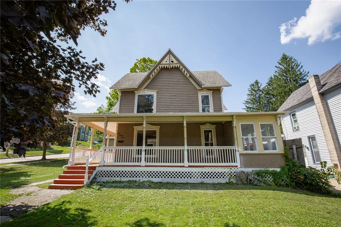 399 South Division Street, Hornell, New York 14843, Hornell, New York 14843, 7 Bedrooms Bedrooms, 9 Rooms Rooms,3 BathroomsBathrooms,Residential,For Sale,399 South Division Street, Hornell, New York 14843,0,R1649232