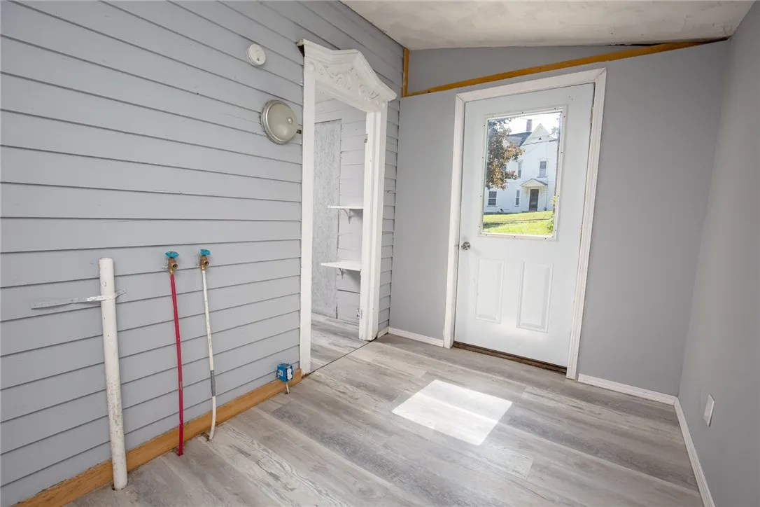 399 South Division Street, Hornell, New York 14843, Hornell, New York 14843, 7 Bedrooms Bedrooms, 9 Rooms Rooms,3 BathroomsBathrooms,Residential,For Sale,399 South Division Street, Hornell, New York 14843,0,R1649232