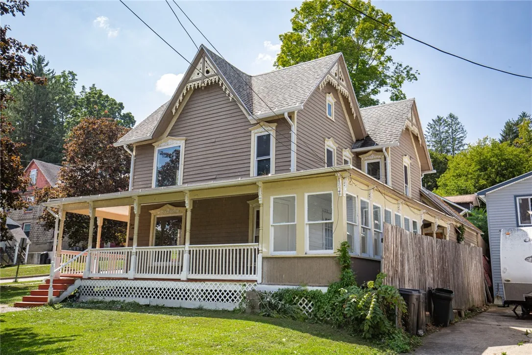 399 South Division Street, Hornell, New York 14843, Hornell, New York 14843, 7 Bedrooms Bedrooms, 9 Rooms Rooms,3 BathroomsBathrooms,Residential,For Sale,399 South Division Street, Hornell, New York 14843,0,R1649232