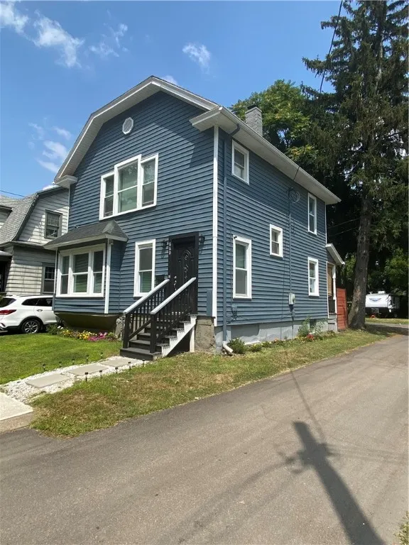 660 Walnut Street, Elmira City, New York 14901, Elmira City, New York 14901, 4 Bedrooms Bedrooms, 8 Rooms Rooms,1 BathroomBathrooms,Residential,For Sale,660 Walnut Street, Elmira City, New York 14901,0,R1649292
