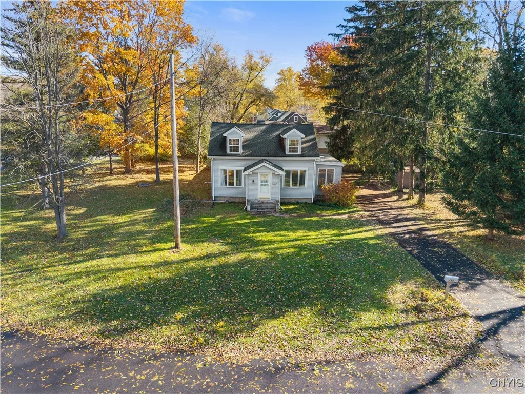 162 Mc Alpine Street, Salina, New York 13211, Salina, New York 13211, 3 Bedrooms Bedrooms, 10 Rooms Rooms,1 BathroomBathrooms,Residential,For Sale,162 Mc Alpine Street, Salina, New York 13211,0,S1648833