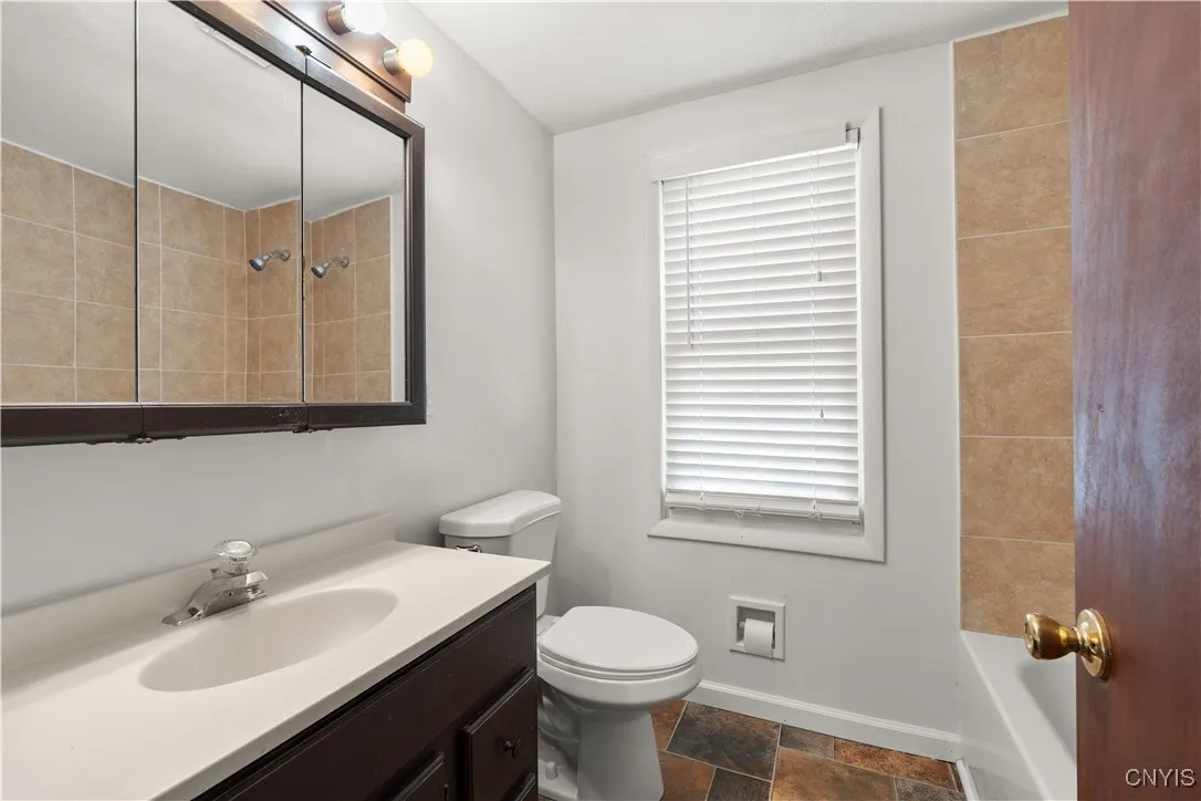 162 Mc Alpine Street, Salina, New York 13211, Salina, New York 13211, 3 Bedrooms Bedrooms, 10 Rooms Rooms,1 BathroomBathrooms,Residential,For Sale,162 Mc Alpine Street, Salina, New York 13211,0,S1648833