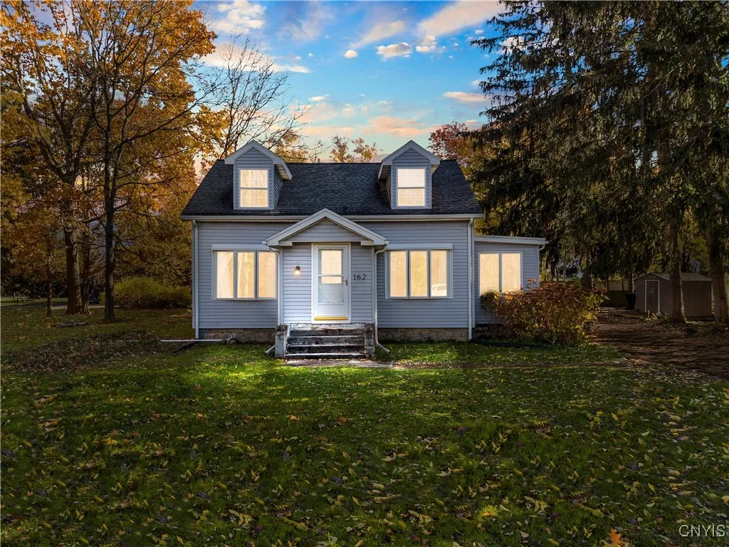 162 Mc Alpine Street, Salina, New York 13211, Salina, New York 13211, 3 Bedrooms Bedrooms, 10 Rooms Rooms,1 BathroomBathrooms,Residential,For Sale,162 Mc Alpine Street, Salina, New York 13211,0,S1648833