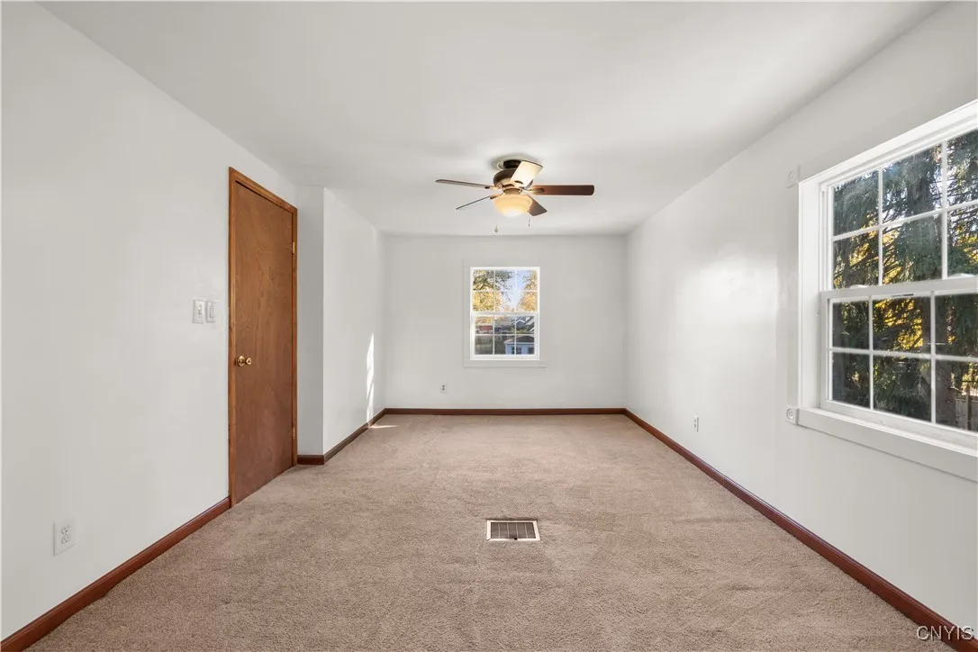 162 Mc Alpine Street, Salina, New York 13211, Salina, New York 13211, 3 Bedrooms Bedrooms, 10 Rooms Rooms,1 BathroomBathrooms,Residential,For Sale,162 Mc Alpine Street, Salina, New York 13211,0,S1648833