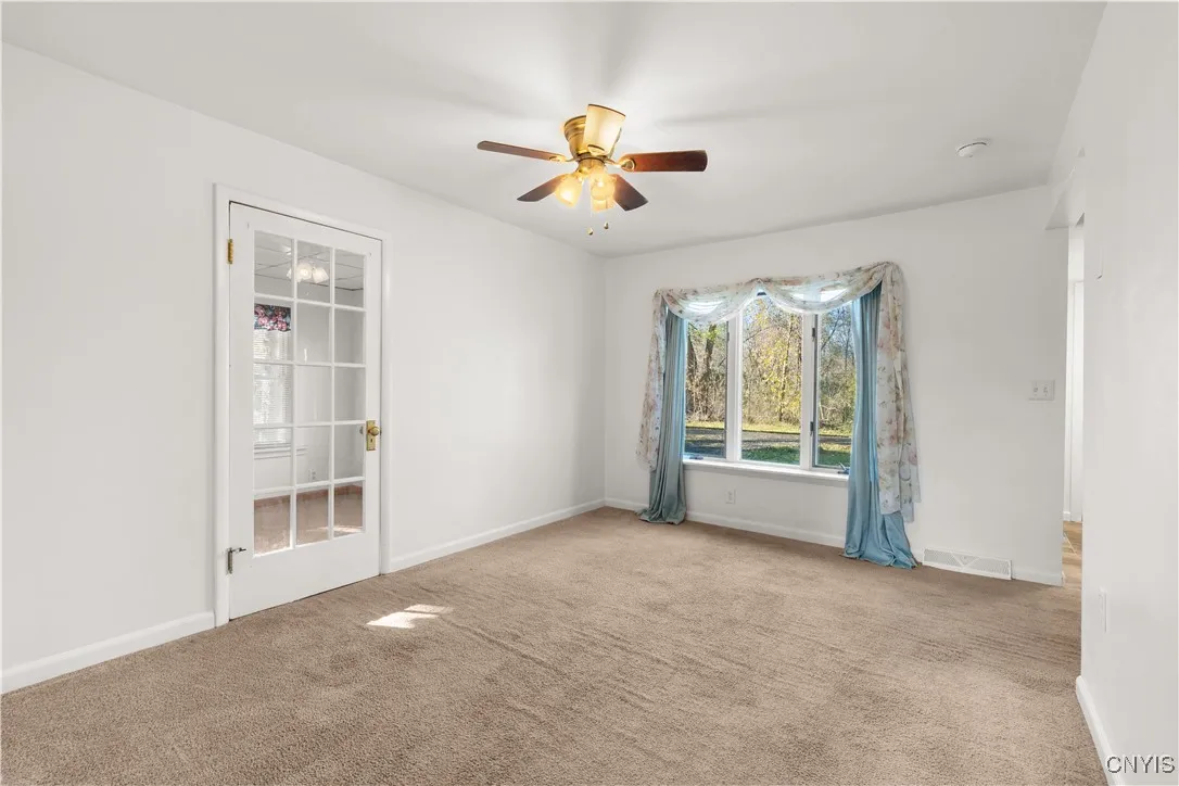 162 Mc Alpine Street, Salina, New York 13211, Salina, New York 13211, 3 Bedrooms Bedrooms, 10 Rooms Rooms,1 BathroomBathrooms,Residential,For Sale,162 Mc Alpine Street, Salina, New York 13211,0,S1648833