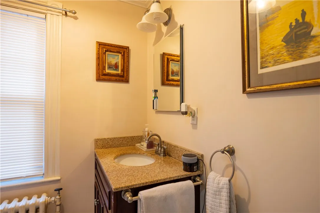 109 South Washington Street, Binghamton, New York, Binghamton, New York 13903, 4 Bedrooms Bedrooms, 9 Rooms Rooms,1 BathroomBathrooms,Residential,For Sale,109 South Washington Street, Binghamton, New York ,0,R1649200