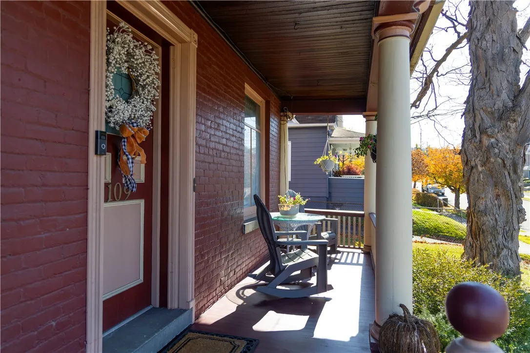 109 South Washington Street, Binghamton, New York, Binghamton, New York 13903, 4 Bedrooms Bedrooms, 9 Rooms Rooms,1 BathroomBathrooms,Residential,For Sale,109 South Washington Street, Binghamton, New York ,0,R1649200