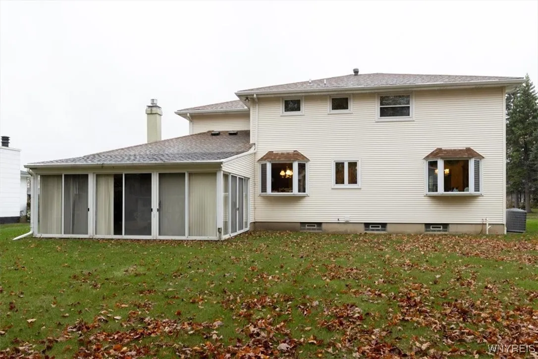 188 Heritage Farm Road, West Seneca, New York 1421, West Seneca, New York 14218, 4 Bedrooms Bedrooms, 9 Rooms Rooms,2 BathroomsBathrooms,Residential,For Sale,188 Heritage Farm Road, West Seneca, New York 1421,0,B1649171