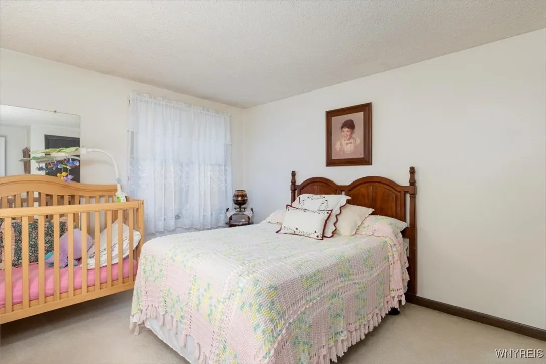 188 Heritage Farm Road, West Seneca, New York 1421, West Seneca, New York 14218, 4 Bedrooms Bedrooms, 9 Rooms Rooms,2 BathroomsBathrooms,Residential,For Sale,188 Heritage Farm Road, West Seneca, New York 1421,0,B1649171