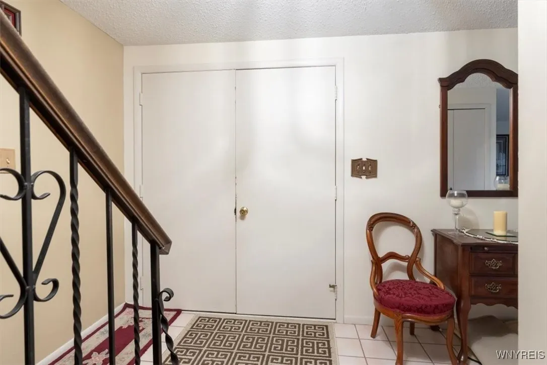 188 Heritage Farm Road, West Seneca, New York 1421, West Seneca, New York 14218, 4 Bedrooms Bedrooms, 9 Rooms Rooms,2 BathroomsBathrooms,Residential,For Sale,188 Heritage Farm Road, West Seneca, New York 1421,0,B1649171