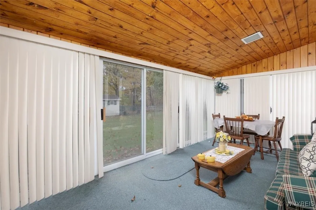 188 Heritage Farm Road, West Seneca, New York 1421, West Seneca, New York 14218, 4 Bedrooms Bedrooms, 9 Rooms Rooms,2 BathroomsBathrooms,Residential,For Sale,188 Heritage Farm Road, West Seneca, New York 1421,0,B1649171