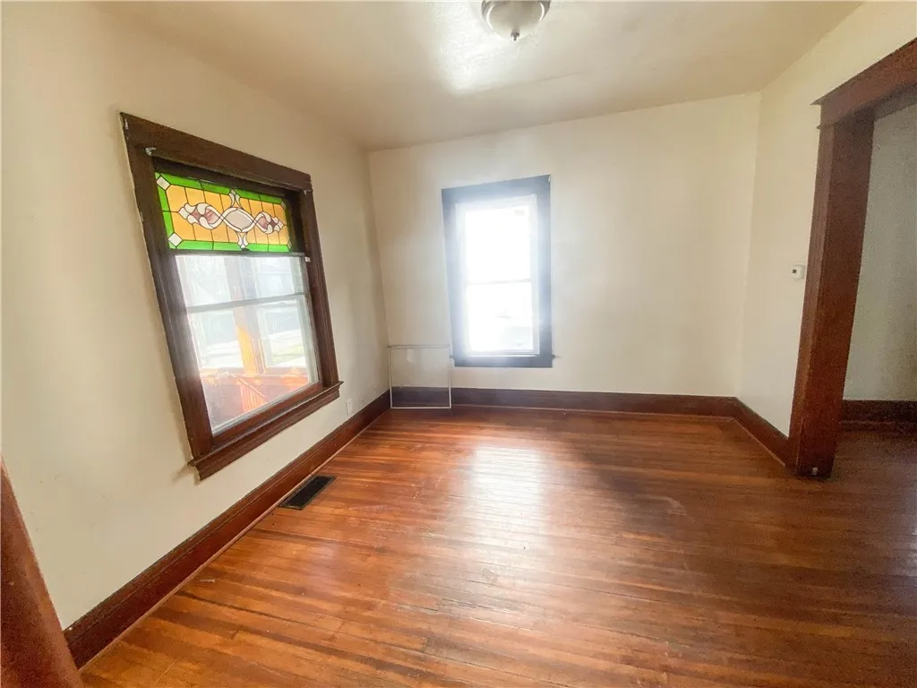 10 Renwood Street, Rochester, New York 14621, Rochester, New York 14621, 3 Bedrooms Bedrooms, 6 Rooms Rooms,1 BathroomBathrooms,Residential,For Sale,10 Renwood Street, Rochester, New York 14621,0,R1649324