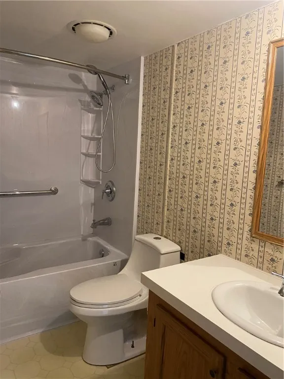 Renovated full bath with tub