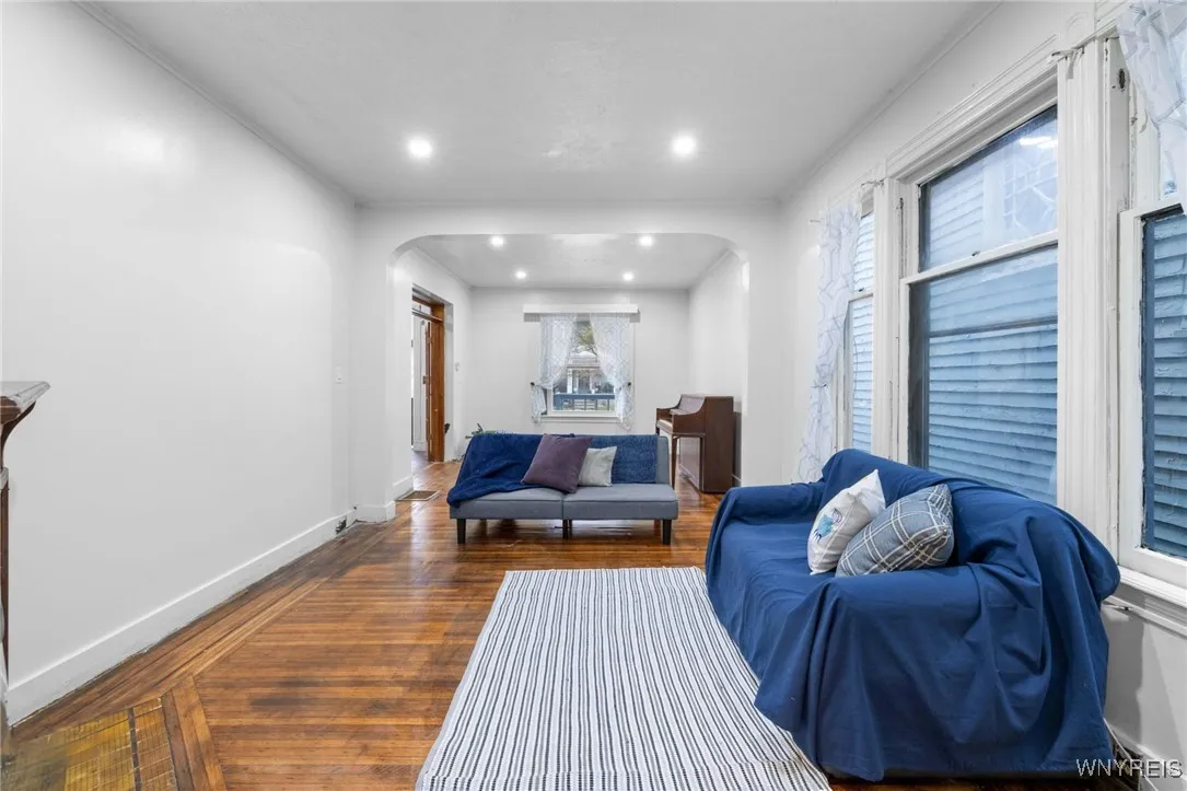 114 School Street, Buffalo, New York 14213, Buffalo, New York 14213, 4 Bedrooms Bedrooms, 9 Rooms Rooms,1 BathroomBathrooms,Residential,For Sale,114 School Street, Buffalo, New York 14213,0,B1648748