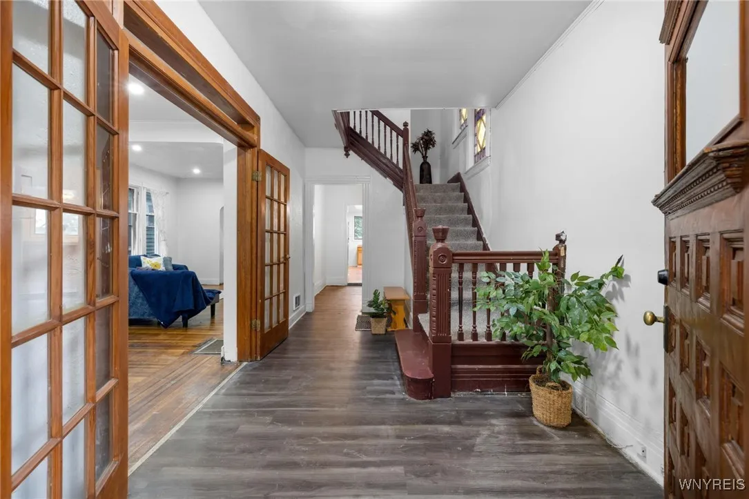 114 School Street, Buffalo, New York 14213, Buffalo, New York 14213, 4 Bedrooms Bedrooms, 9 Rooms Rooms,1 BathroomBathrooms,Residential,For Sale,114 School Street, Buffalo, New York 14213,0,B1648748