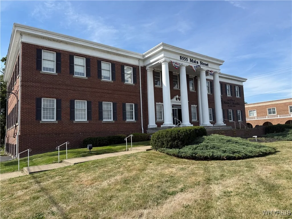 8555 Main Street, Clarence, New York 14221, Clarence, New York 14221, ,Commercial Lease,For Rent,8555 Main Street, Clarence, New York 14221,0,B1645482