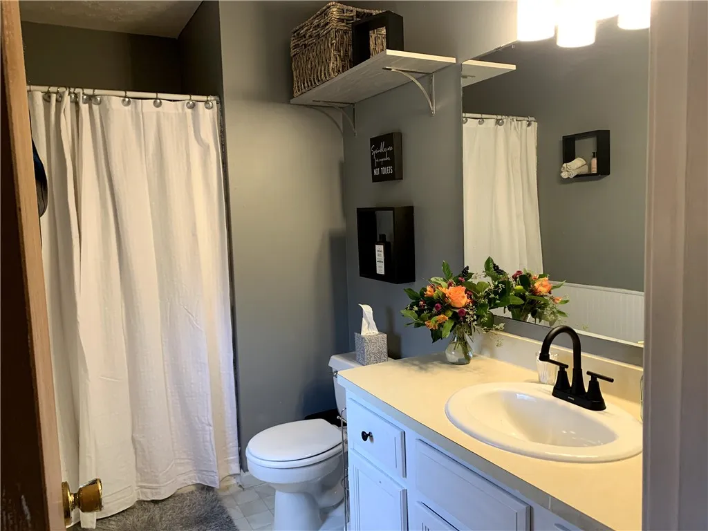 Primary Bedroom Bathroom