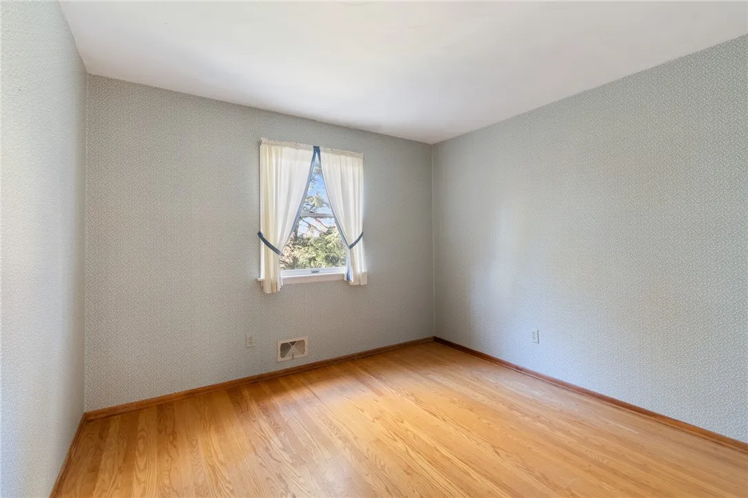 7088 Sutton Road, Arcadia, New York 14513, Arcadia, New York 14513, 4 Bedrooms Bedrooms, 7 Rooms Rooms,2 BathroomsBathrooms,Residential,For Sale,7088 Sutton Road, Arcadia, New York 14513,0,R1648632