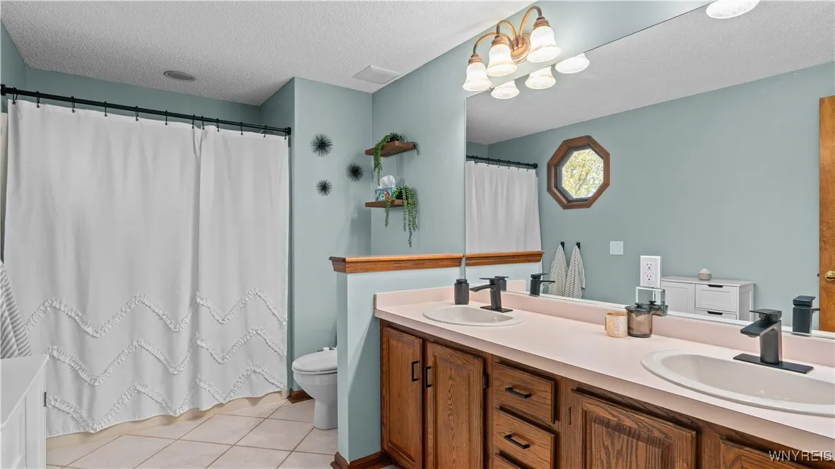 3105 Baker Road, Orchard Park, New York 14127, Orchard Park, New York 14127, 4 Bedrooms Bedrooms, 9 Rooms Rooms,2 BathroomsBathrooms,Residential,For Sale,3105 Baker Road, Orchard Park, New York 14127,0,B1649297