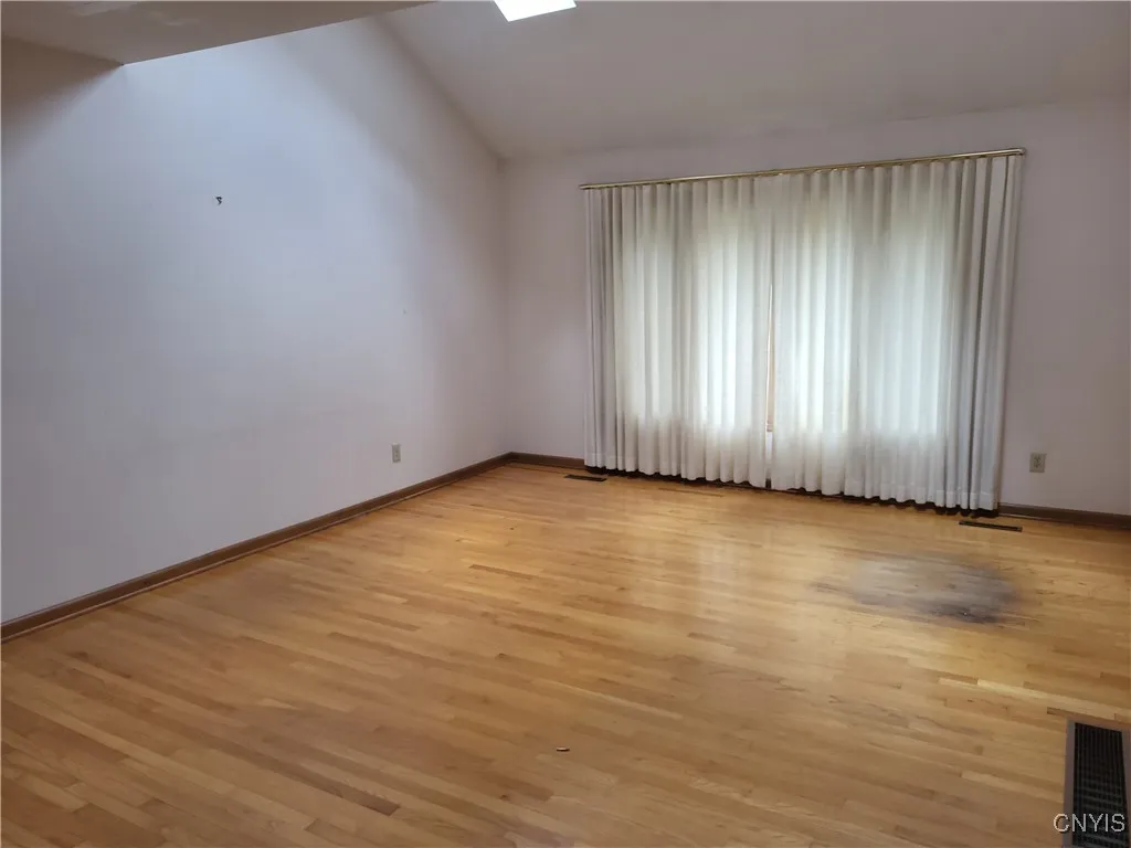 2 Shadowbrrok Drive, None, New York 12065, New York 12065, 4 Bedrooms Bedrooms, 10 Rooms Rooms,2 BathroomsBathrooms,Residential,For Sale,2 Shadowbrrok Drive, None, New York 12065,0,S1649366