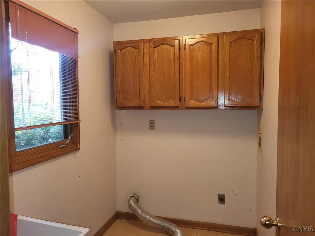 2 Shadowbrrok Drive, None, New York 12065, New York 12065, 4 Bedrooms Bedrooms, 10 Rooms Rooms,2 BathroomsBathrooms,Residential,For Sale,2 Shadowbrrok Drive, None, New York 12065,0,S1649366