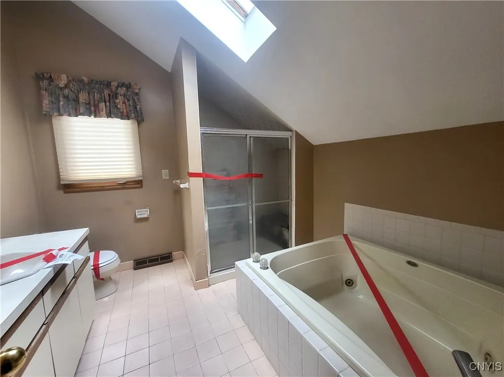 2 Shadowbrrok Drive, None, New York 12065, New York 12065, 4 Bedrooms Bedrooms, 10 Rooms Rooms,2 BathroomsBathrooms,Residential,For Sale,2 Shadowbrrok Drive, None, New York 12065,0,S1649366